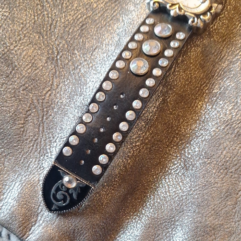 Source Unknown Black and Silver Women's Watch - Picture 6 of 11